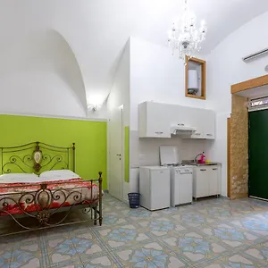 https://il-cuore-di-napoli.hotels-amalfi.com