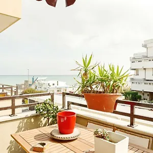 https://bari-airport-seaview-apartment.barihotels.org